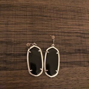 Kendra Scott Elle earrings
